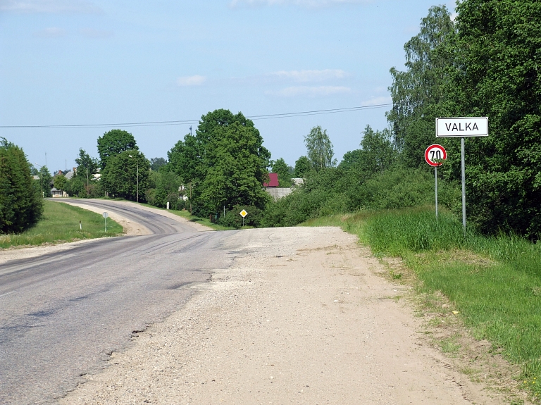 Latvijas un Igaunijas vēstnieki apmeklē Valku un Valgu