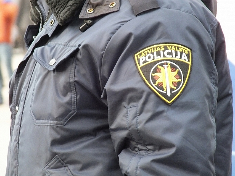 Policija nekonstatē noziegumu saistībā ar augustā Engures novadā pazudušo divgadīgo bērnu

