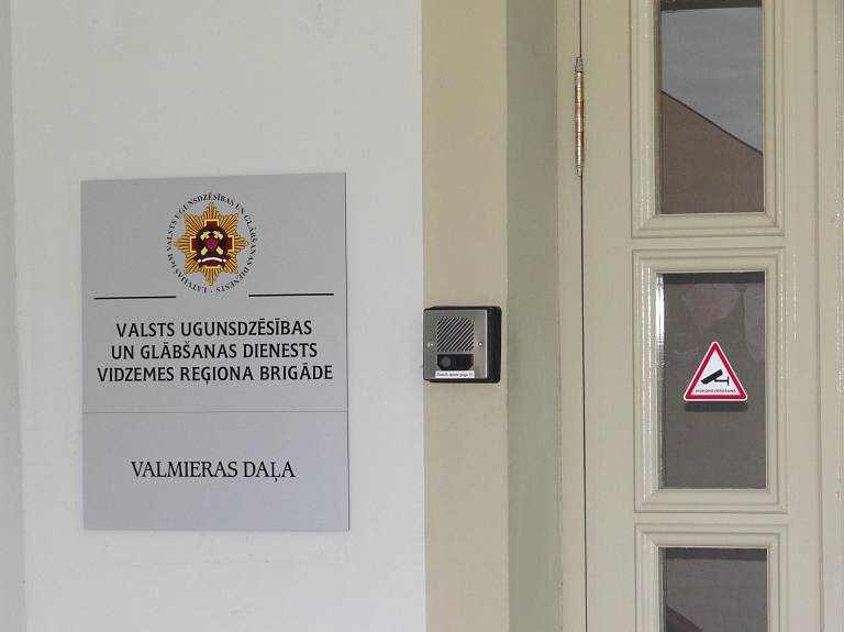 ASV Bruņotie spēki piešķīruši 286 883 eiro VUGD Vidzemes reģiona brigādes telpu renovācijai


