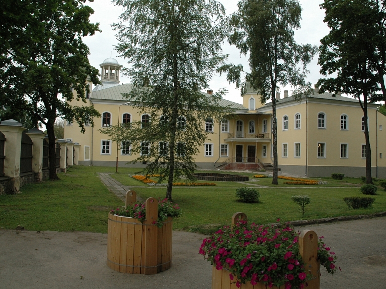 Krustpils pilī radošās darbnīcas skolēniem

