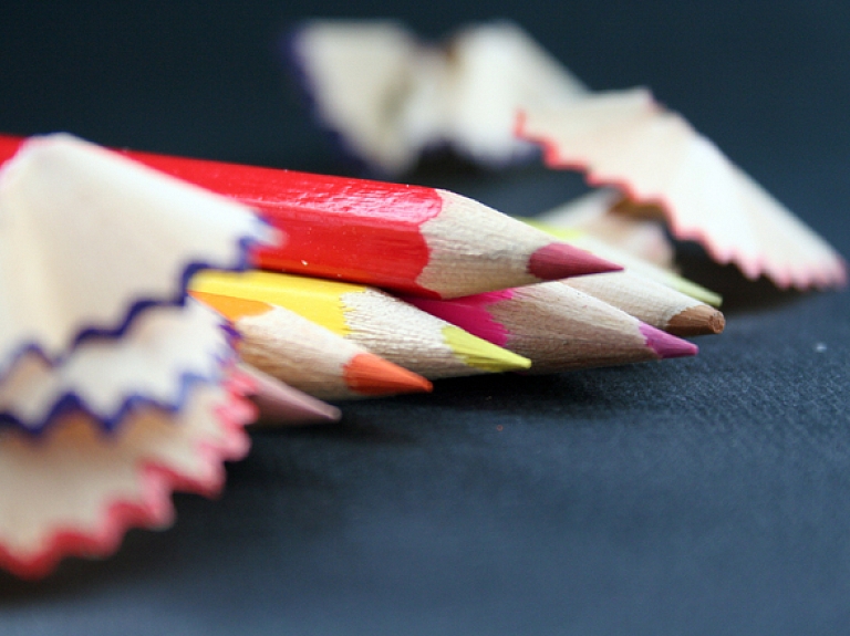 "Pienenītes" audzēkņi piedalās labdarības zīmējumu konkursā 