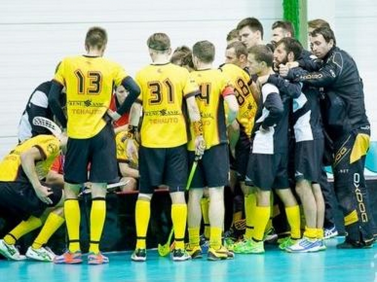 Kocēnu novada florbola komandas dodas cīņā par punktiem

