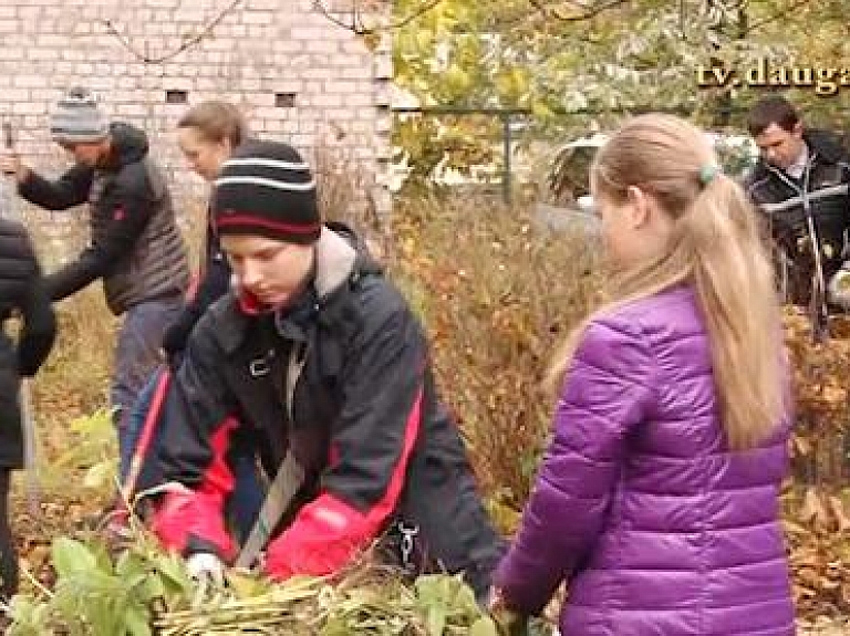 Daugavpilī norisinās rudens talka 