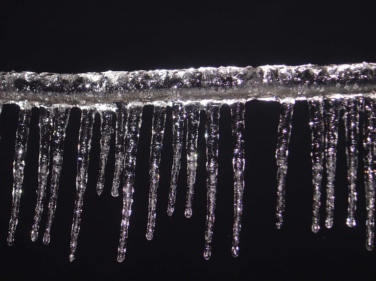 Pagājušajā naktī stiprākais sals bijis Daugavpilī

