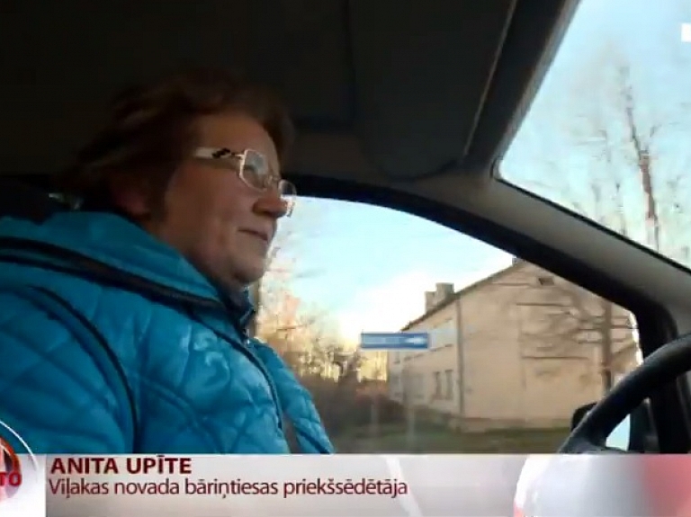 Jaunu prasību dēļ bāriņtiesas bažījas par darbinieku piesaisti   

      
    

