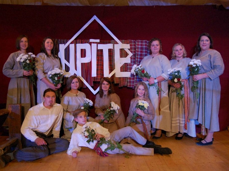 Vusi ļauds breinovuos - folkloras albuma prezentācija Upītē

