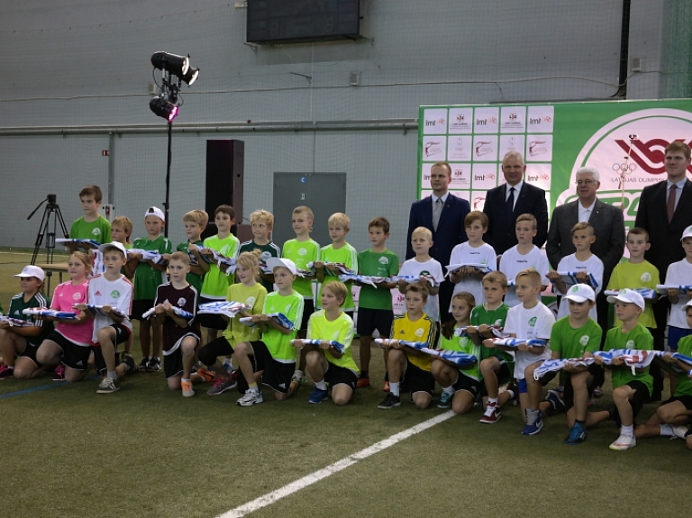 Iecavā atklās projektu "Sporto visa klase"