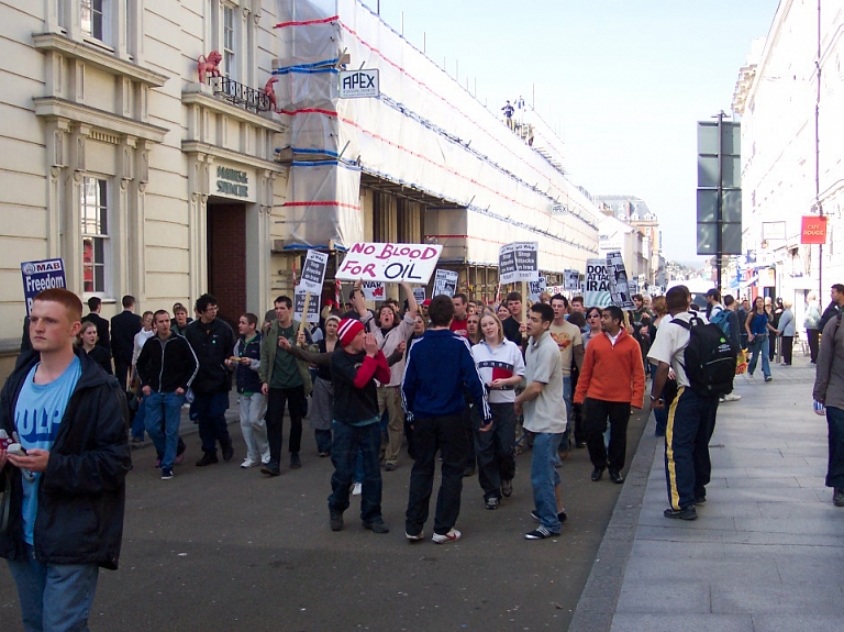 Daugavpilī pret bēgļu uzņemšanu protestējuši septiņi cilvēki


