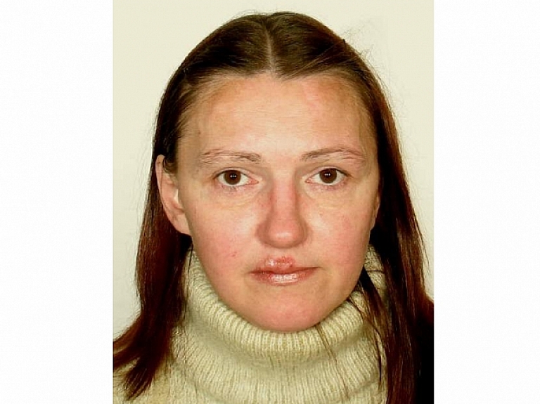 Valmieras policija pateicas par sniegto palīdzību; meklētā 41 gadu vecā sieviete atrasta 