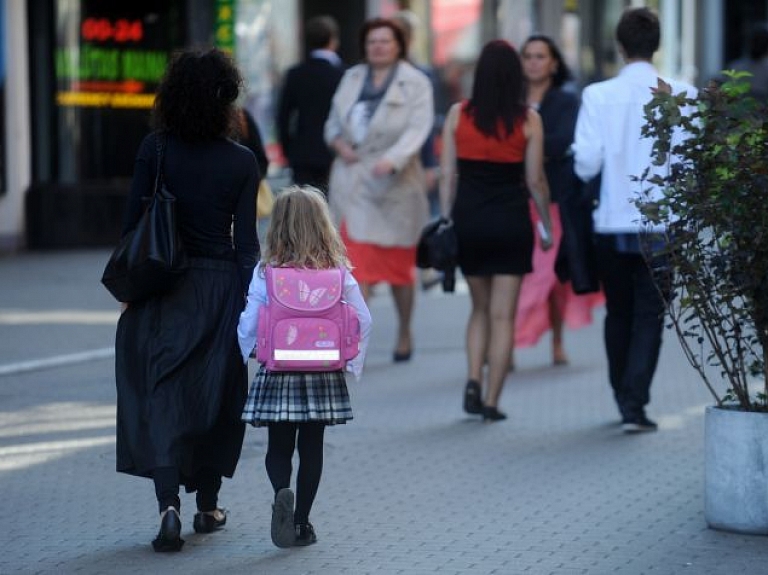 Vecāki atbalsta streikot gatavos skolotājus

