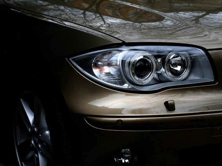 "Inchcape BM Motors" autosalons ar automašīnām apgādājis arī kamaniņu braucējus