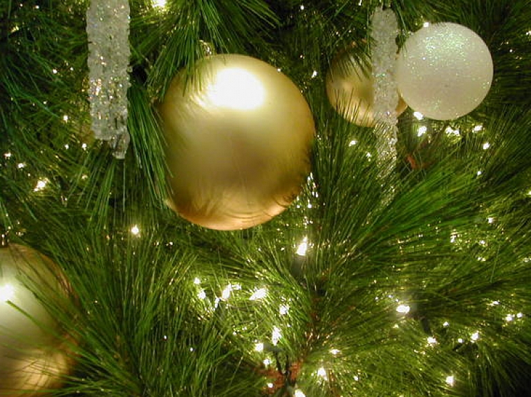 Aicina atbalstīt akciju "Gaišus Ziemassvētkus"

