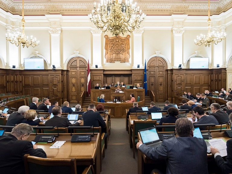 Saeima precizē speciālos likumus rūpnieciskā īpašuma jomā 

