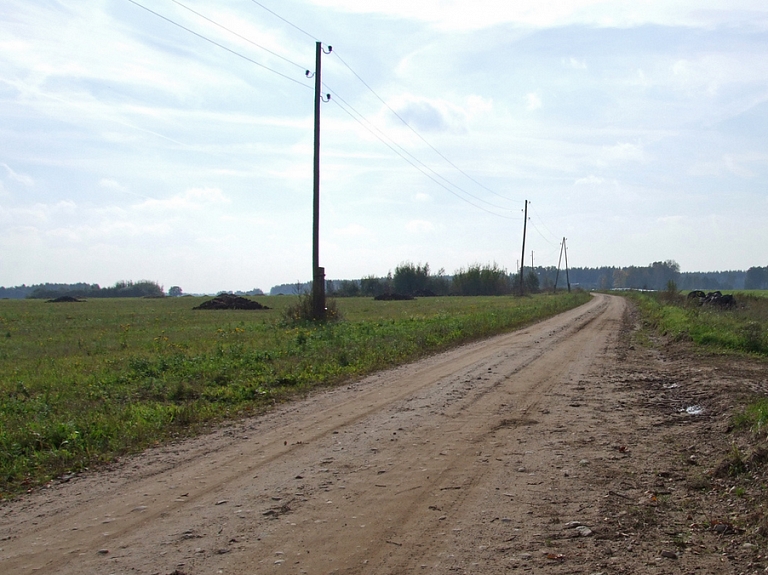 Aicina iesniegt priekšlikumus par lauku grants ceļu segumu atjaunošanu Siguldas novadā

