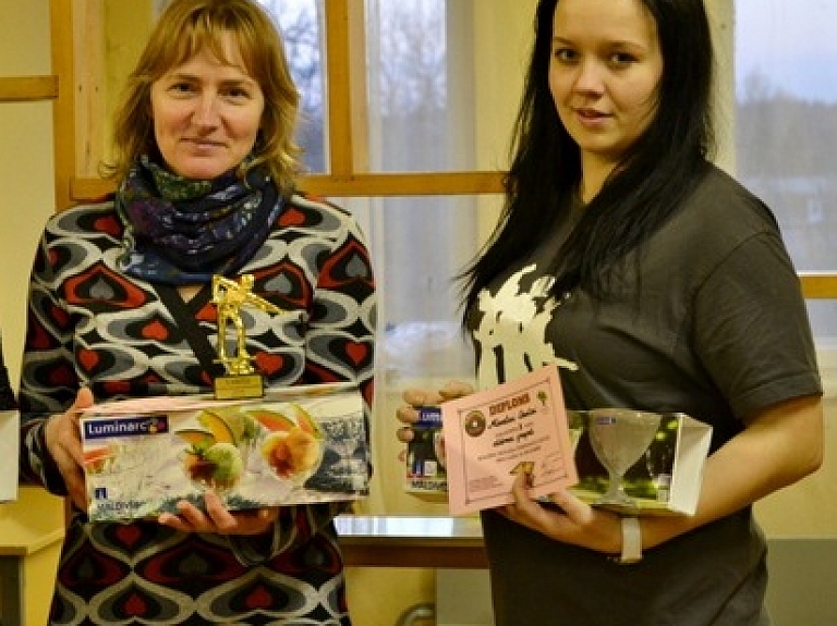 Kocēnu novada novusistes cīnīsies Latvijas čempionāta finālā

