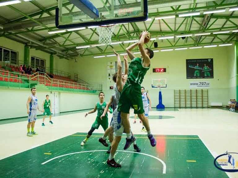 Valmieras Pilsētas čempionāts basketbolā 2015/2016 uzņem apgriezienus

