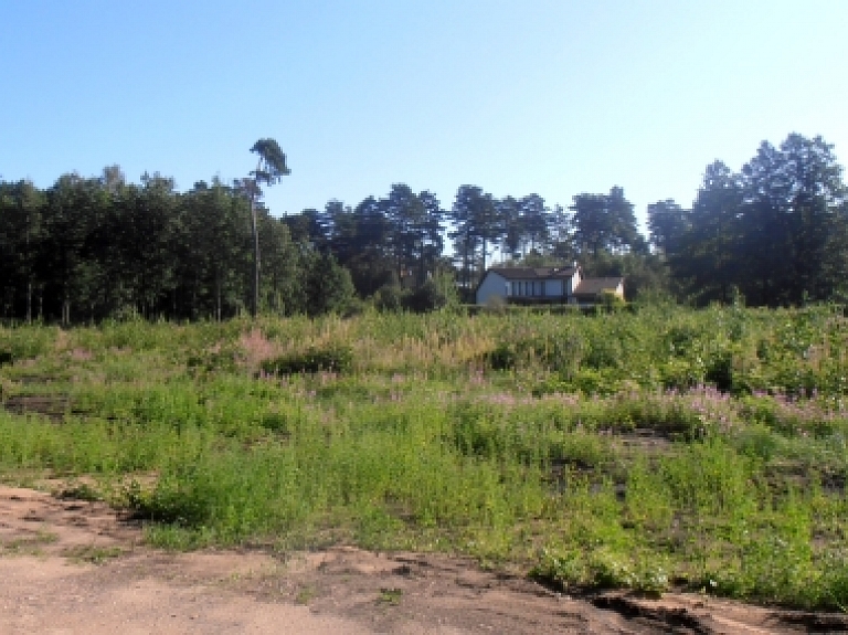 Uzsāks publisko apspriešanu būvniecības iecerei par "Karlsona parku" Garciemā

