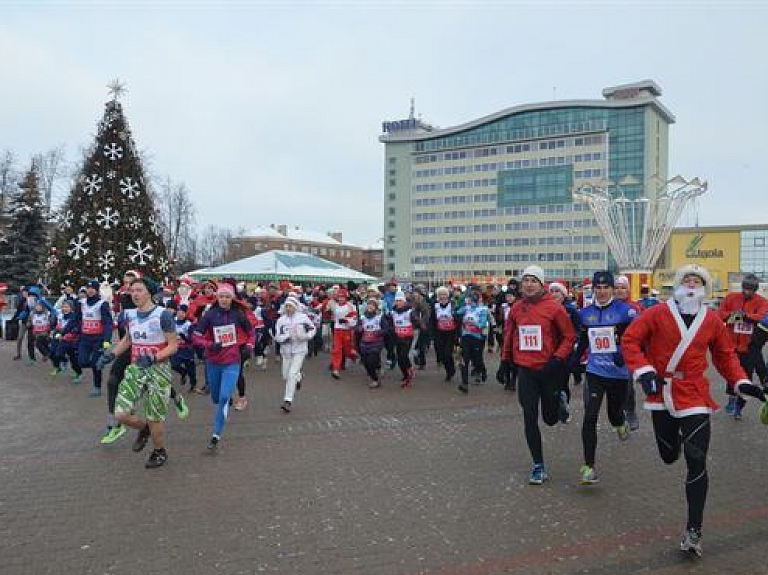 Daugavpils Sporta pārvalde meklē brīvprātīgos palīgus "Jaungada skrējienam"

