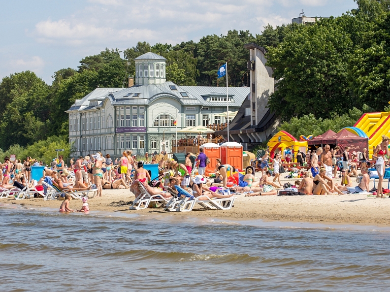 Vasarā tūristu skaits Jūrmalā pieaudzis par 17%

