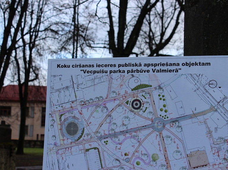 Valmieras pilsētas pašvaldība neizsniegs atļauju koku ciršanai Vecpuišu parkā
