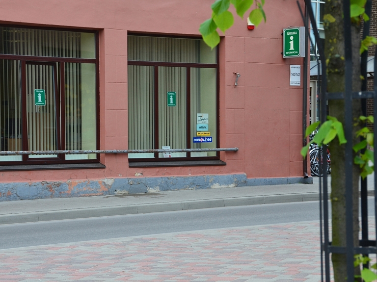 Jēkabpils Tūrisma informācijas centrs saņem Atzinības rakstu

