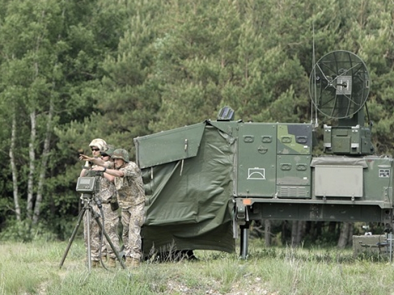 Carnikavas novada notiek mācības Bruņoto spēku karavīriem 