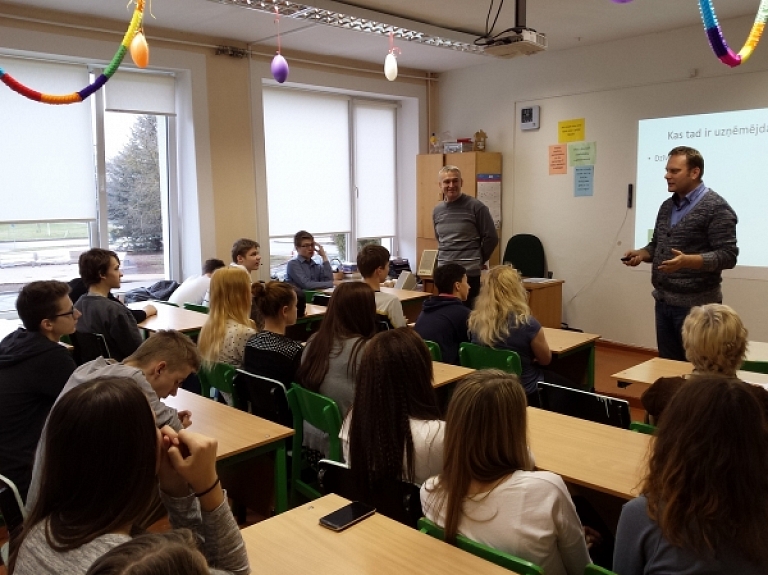 Līvānu novada skolēni rada biznesa idejas

