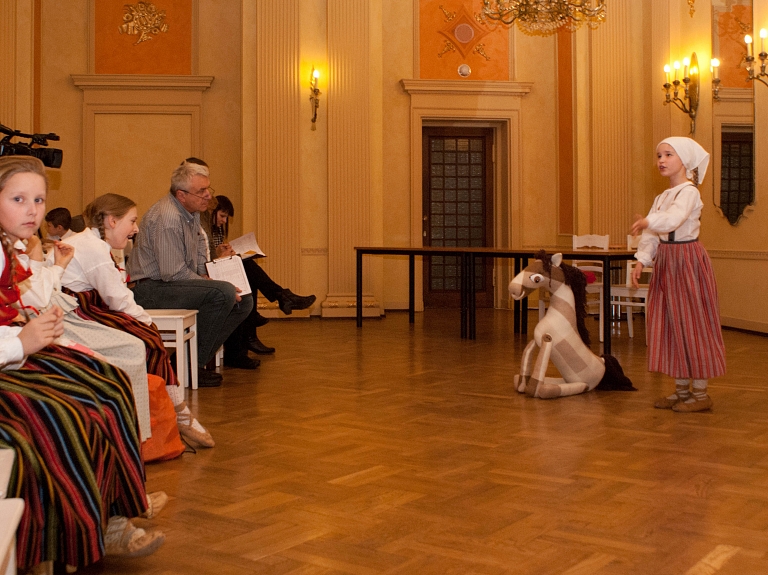 Maksims Pavlovs no Nirzas pamatskolas ieguvis Dižā stāstnieka titulu

