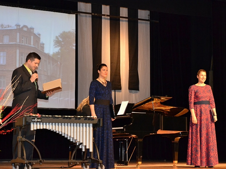 Limbažu mūzikas skolai 70 gadu jubileja

