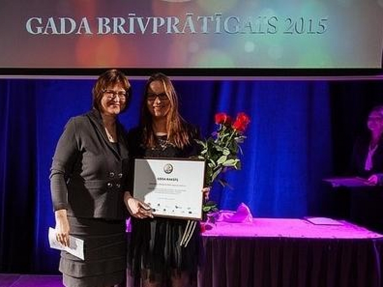 Biedrība "Jēkabpils NVO resursu centrs" saņem apbalvojumu "Uzlecošā zvaigzne 2015"