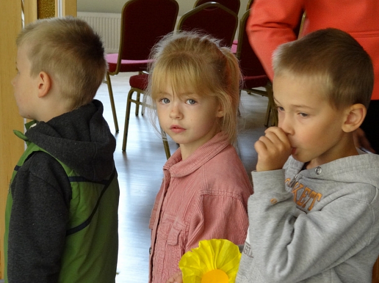 Arī Carnikavā viena bērna izglītošanas izmaksas bērnudārzā pieaugs

