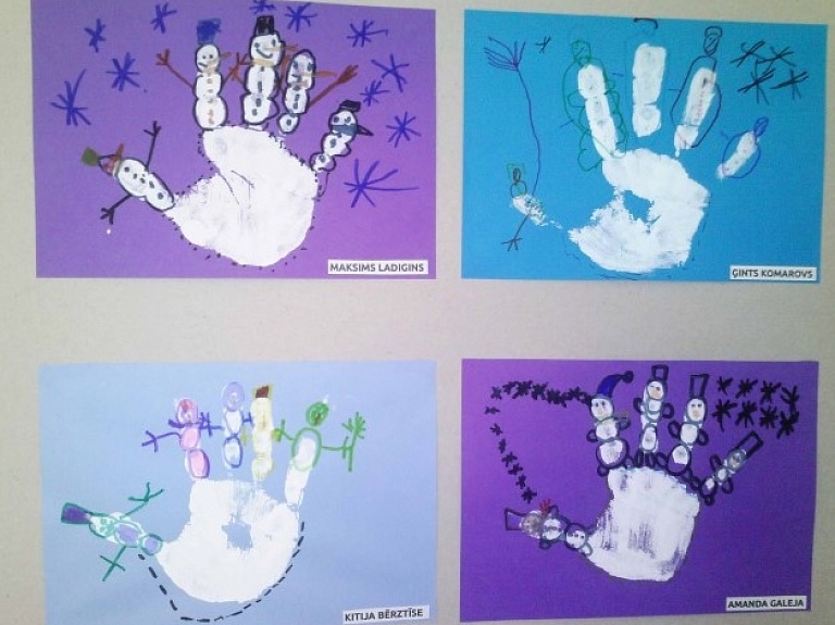 Apskatāma Stacijas pamatskolas Vīksnas filiāles audzēkņu darbu izstāde