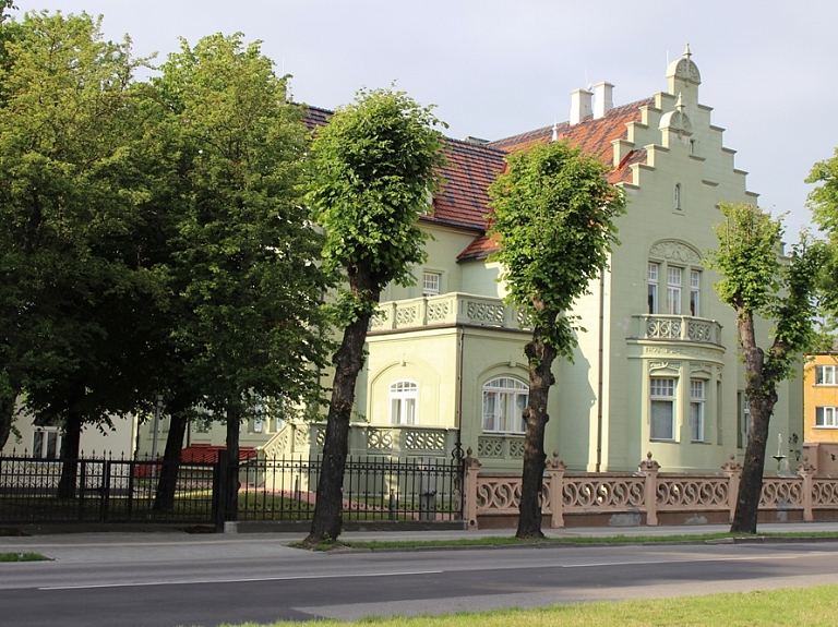 Liepājas muzejā notiks saruna par zīmju valodu tautastērpos

