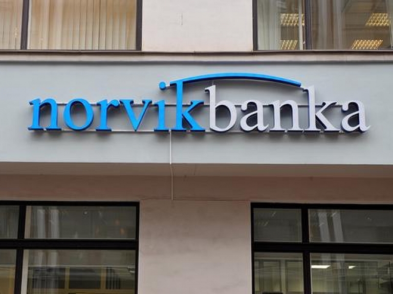 "Norvik banka": Vienots banku lēmums par bezkontakta karšu norēķiniem vēl nav pieņemts