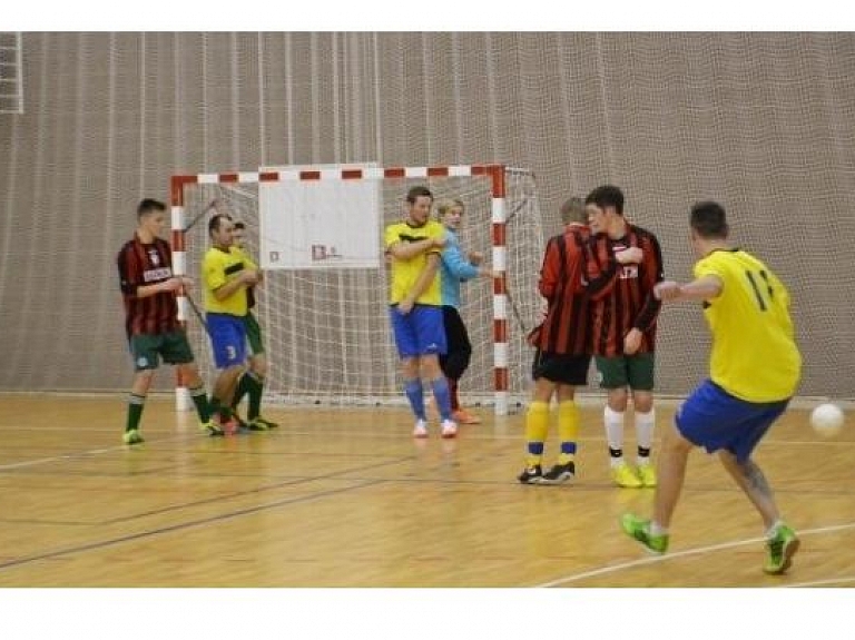 Skrīveru futbolisti izcīna otro uzvaru

