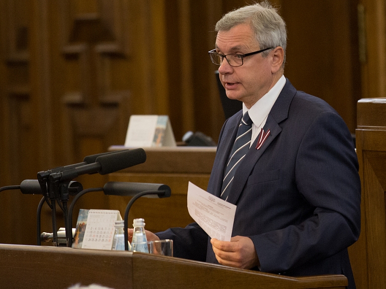 Šadurskis pieļauj, ka visa "Vienotības" frakcija atbalstīs Āboltiņu kā premjera kandidāti