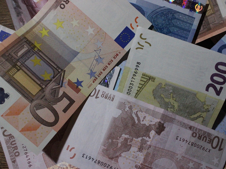 Preiļos uzsākta pabalstu izmaksa vientuļajiem pensionāriem

