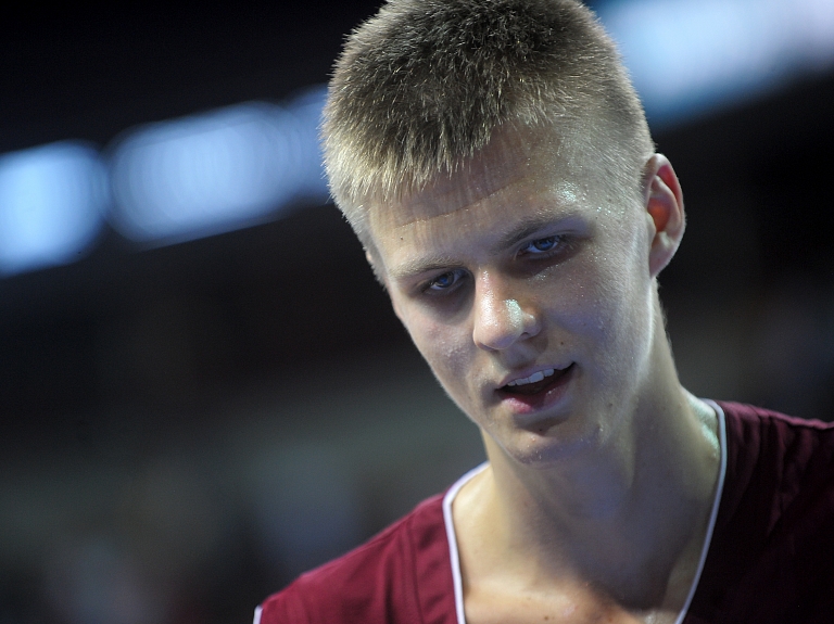 Porziņģis nosaukts par Latvijas gada uzlecošo zvaigzni sportā

