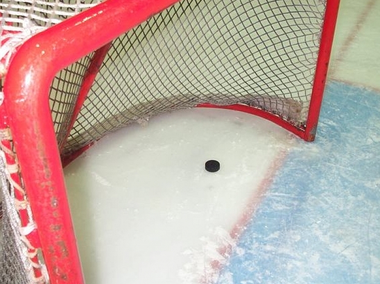 "Rīgas" hokejisti mača pēdējās minūtēs nodrošina uzvaru pār Vorobjova vadīto "SKA-1946"