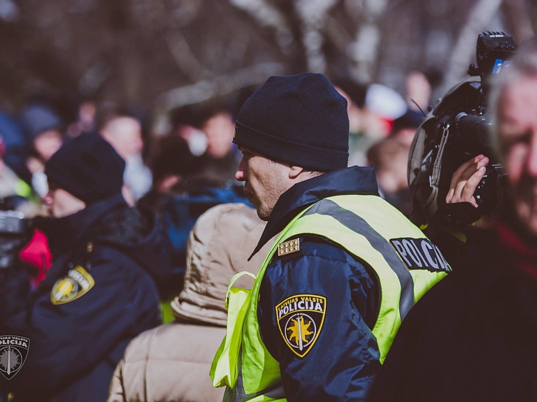 Valsts policija veiks pastiprinātu pirotehniskas tirgotāju uzraudzību

