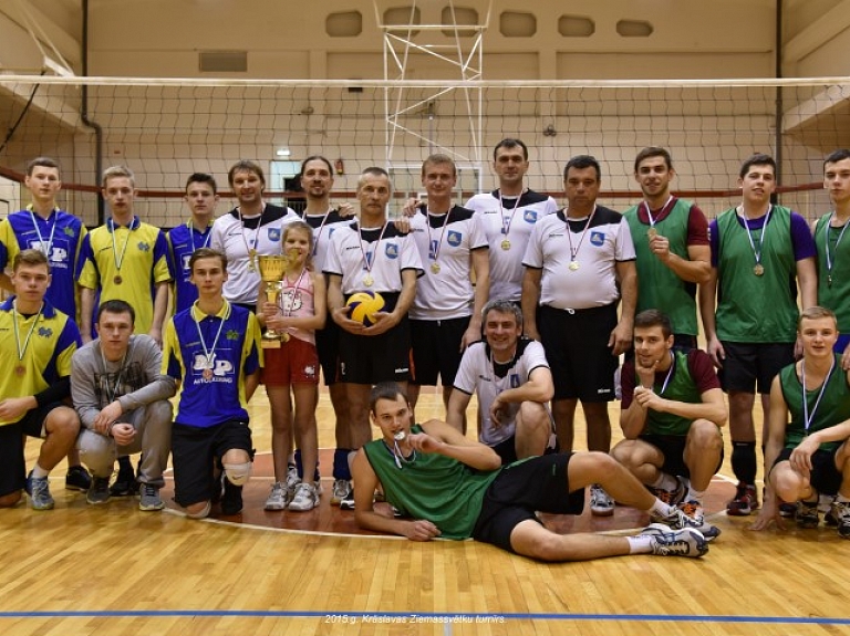 Krāslavas volejbolistu sasniegumi gada nogalē

