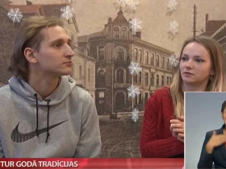 Valmierieši tur godā tradīcijas

