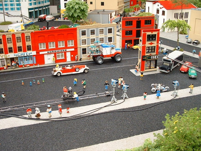 Valmierā būs apskatāma Latvijā lielākā "Lego" pilsētas ainava