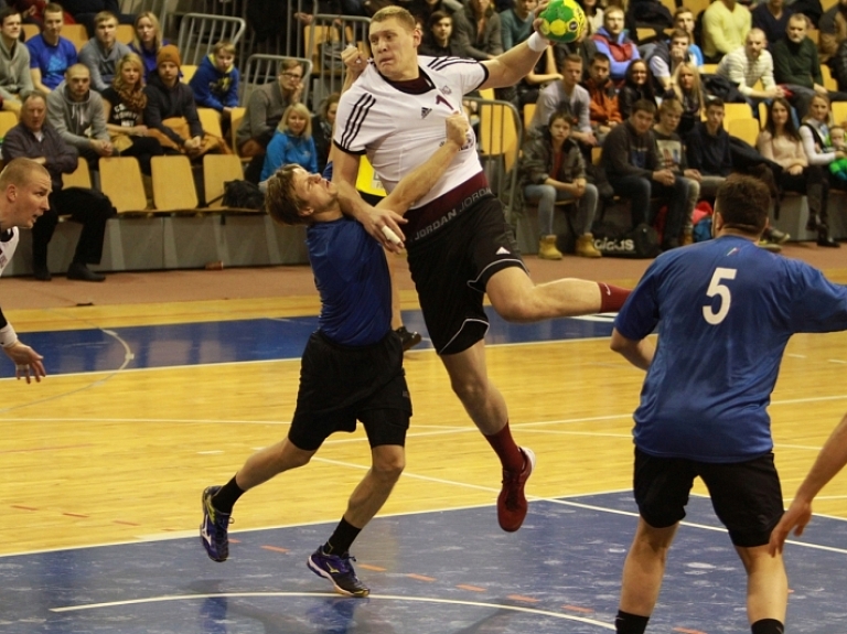 Izšķirošās PČ kvalifikācijas spēles Latvijas handbola izlase aizvadīs Valmierā

