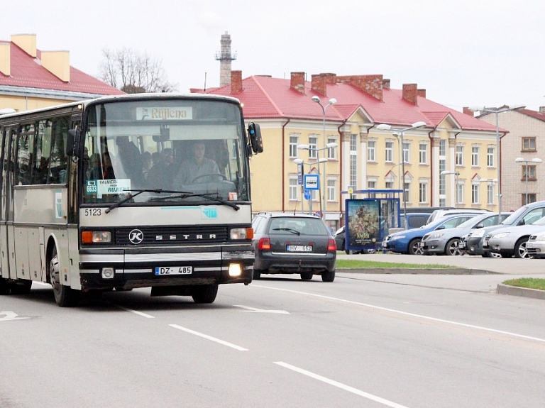 Autotransporta direkcija 2016.gadā dubultos kontroles apjomus reģionālo maršrutu autobusos

