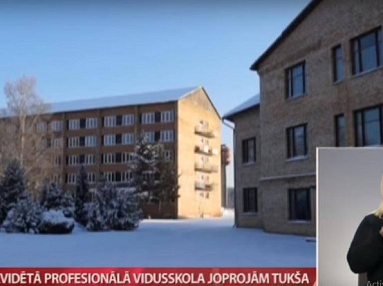 Likvidētā Skrundas profesionālā vidusskola joprojām tukša