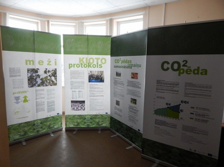 Ķemeru bibliotēkā skatāma Dabas aizsardzības pārvaldes izstāde