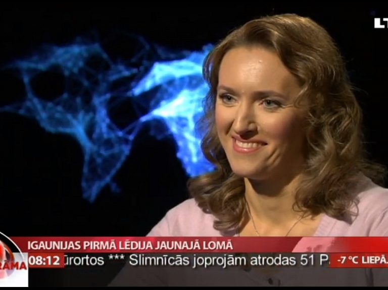 Igaunijas pirmā lēdija Ieva Ilvesa jaunajā lomā

