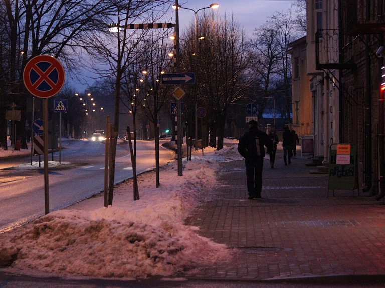 Rīgas patversmes Mobilā brigāde saņēmusi 52 zvanus par cilvēkiem bez pajumtes

