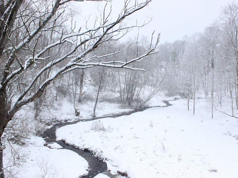 Ķemeros notiks pasākums "Pēdas sniegā"